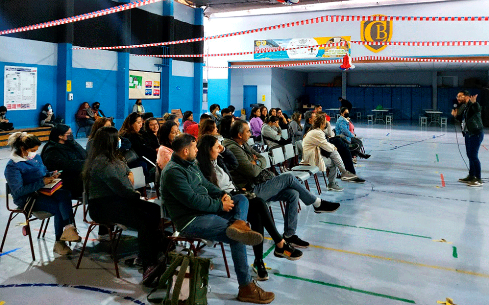 Padres Y Apoderados Participaron En Charla Sobre Afectividad